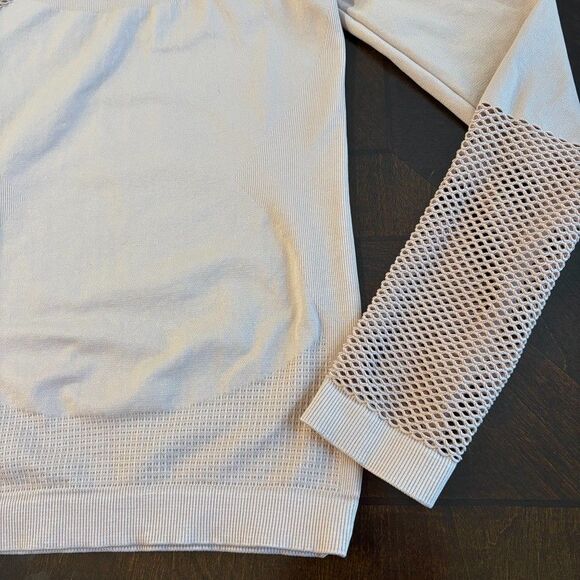 Adidas by Stella McCartney Seamless Perforated Breathable Top Athletic Size S - Picture 4 of 8